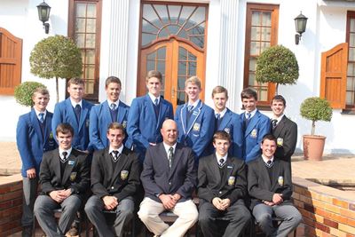 Oakdale-toutrekspan gaan oorsee